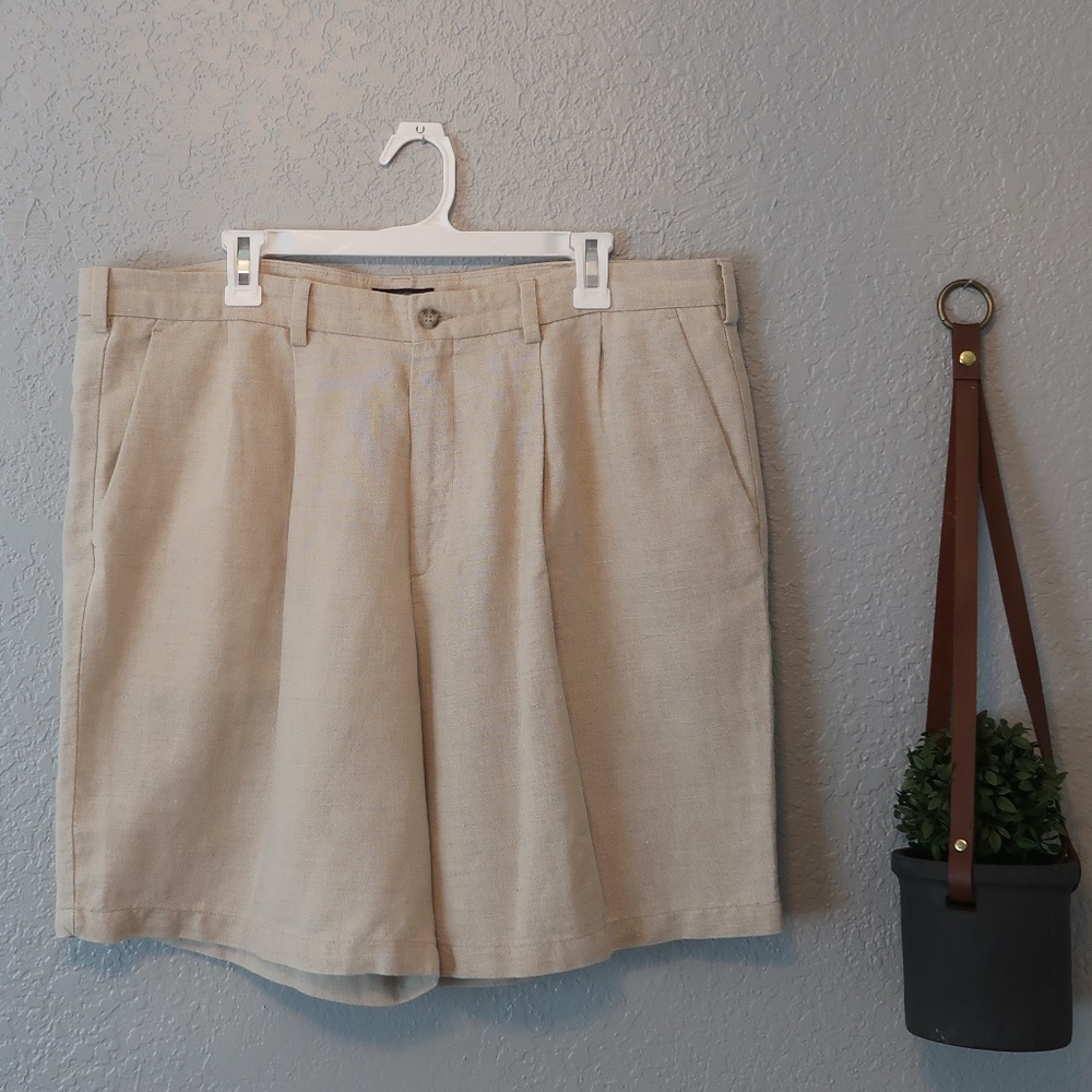 DOCKERS MENS PLEATED RELAXED FIT SHORTS-SIZE W40